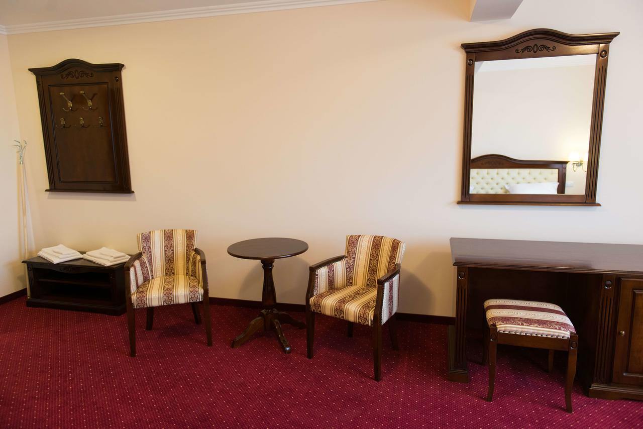 Hotel Dallas Negresti-Oas Buitenkant foto