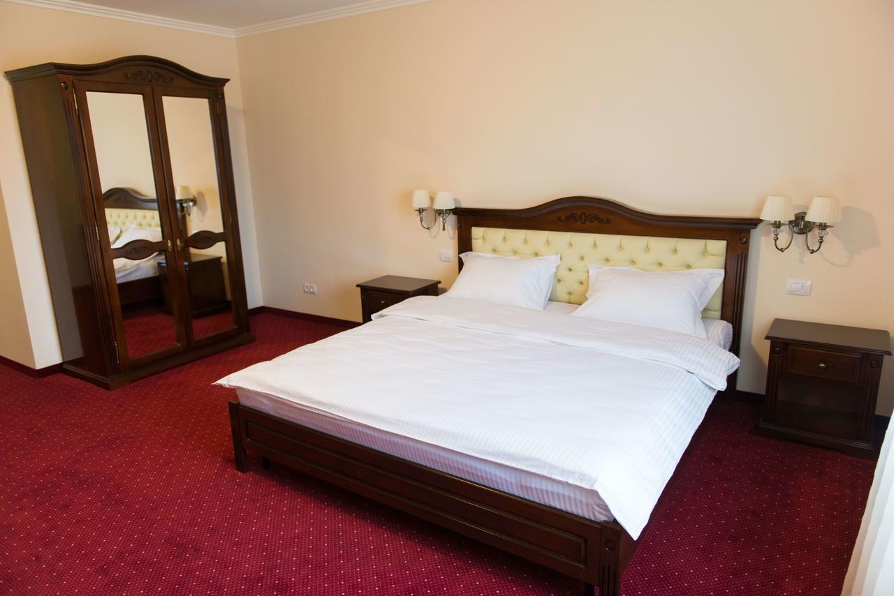 Hotel Dallas Negresti-Oas Kamer foto