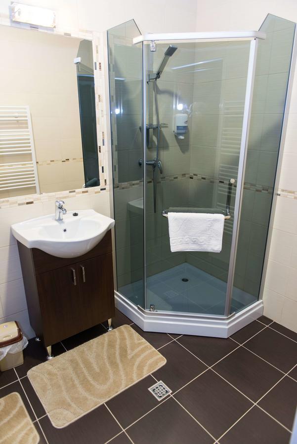 Hotel Dallas Negresti-Oas Kamer foto